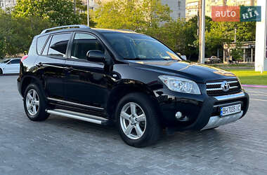 Позашляховик / Кросовер Toyota RAV4 2008 в 