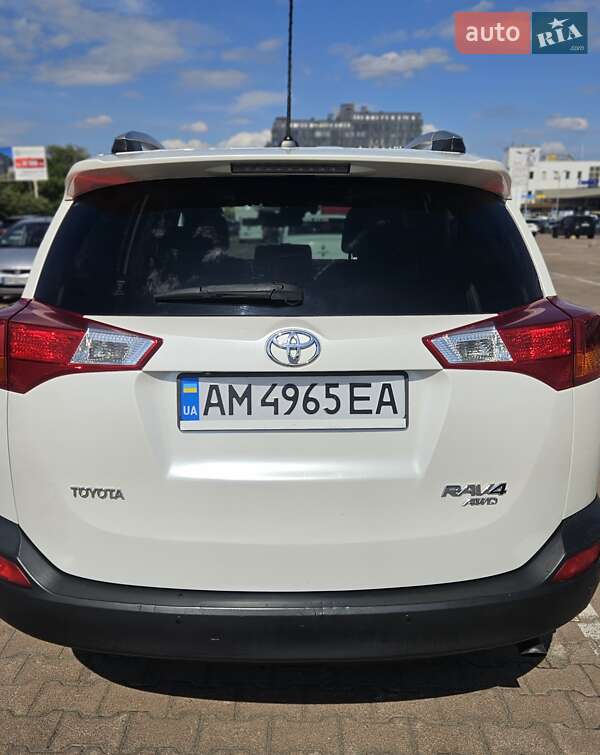 Позашляховик / Кросовер Toyota RAV4 2013 в Житомирі