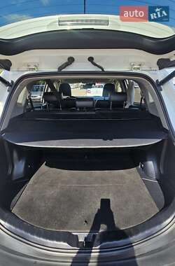 Внедорожник / Кроссовер Toyota RAV4 2013 в 