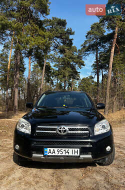 Внедорожник / Кроссовер Toyota RAV4 2007 в Киеве
