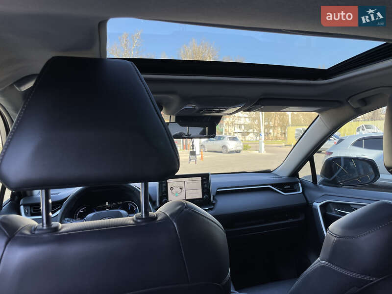 Внедорожник / Кроссовер Toyota RAV4 2019 в Одессе
