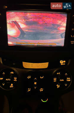 Внедорожник / Кроссовер Toyota RAV4 2013 в 