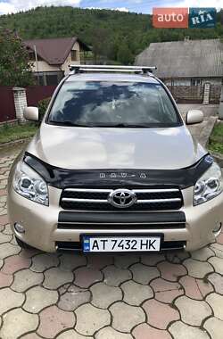 Внедорожник / Кроссовер Toyota RAV4 2008 в 