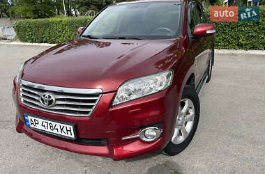 Внедорожник / Кроссовер Toyota RAV4 2010 в 