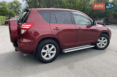 Внедорожник / Кроссовер Toyota RAV4 2010 в 