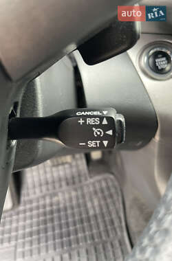 Внедорожник / Кроссовер Toyota RAV4 2010 в 
