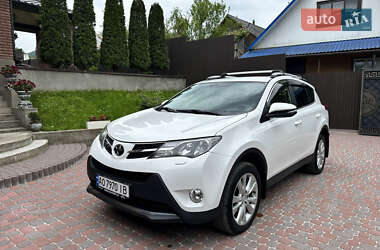 Внедорожник / Кроссовер Toyota RAV4 2014 в Тячеве