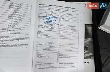 Позашляховик / Кросовер Toyota RAV4 2020 в 