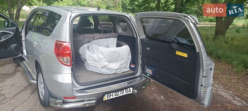 Внедорожник / Кроссовер Toyota RAV4 2006 в Одессе