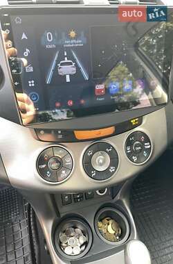Внедорожник / Кроссовер Toyota RAV4 2009 в 