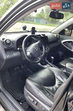 Внедорожник / Кроссовер Toyota RAV4 2009 в 