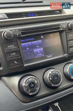 Внедорожник / Кроссовер Toyota RAV4 2014 в 