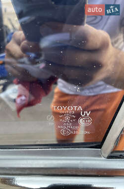 Внедорожник / Кроссовер Toyota RAV4 2000 в 