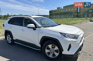 Позашляховик / Кросовер Toyota RAV4 2021 в Києві