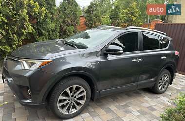 Внедорожник / Кроссовер Toyota RAV4 2016 в Киеве