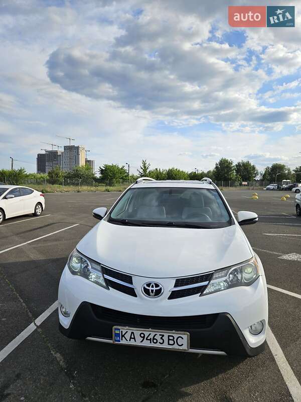 Внедорожник / Кроссовер Toyota RAV4 2013 в Киеве