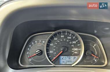 Внедорожник / Кроссовер Toyota RAV4 2013 в 