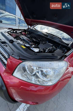 Внедорожник / Кроссовер Toyota RAV4 2008 в 
