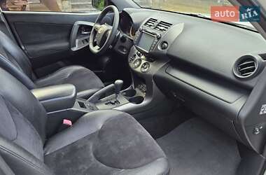 Внедорожник / Кроссовер Toyota RAV4 2010 в 