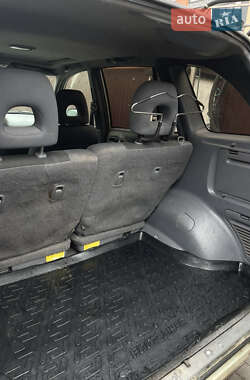 Внедорожник / Кроссовер Toyota RAV4 2002 в 