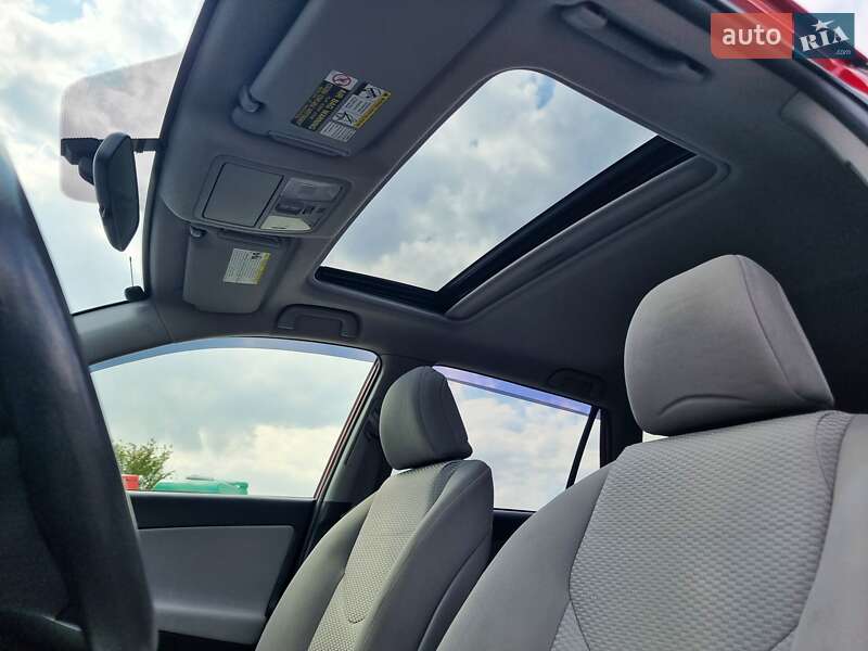 Позашляховик / Кросовер Toyota RAV4 2012 в Хмельницькому