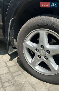 Внедорожник / Кроссовер Toyota RAV4 2002 в 