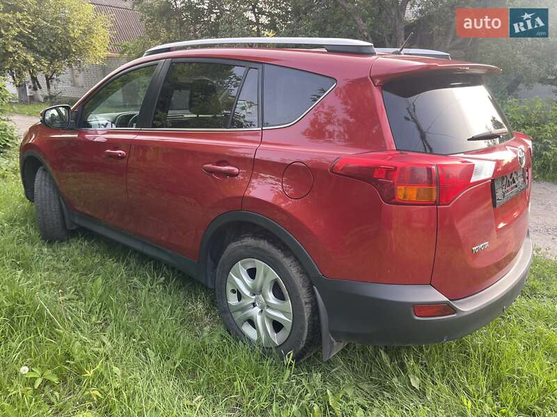 Внедорожник / Кроссовер Toyota RAV4 2015 в Харькове