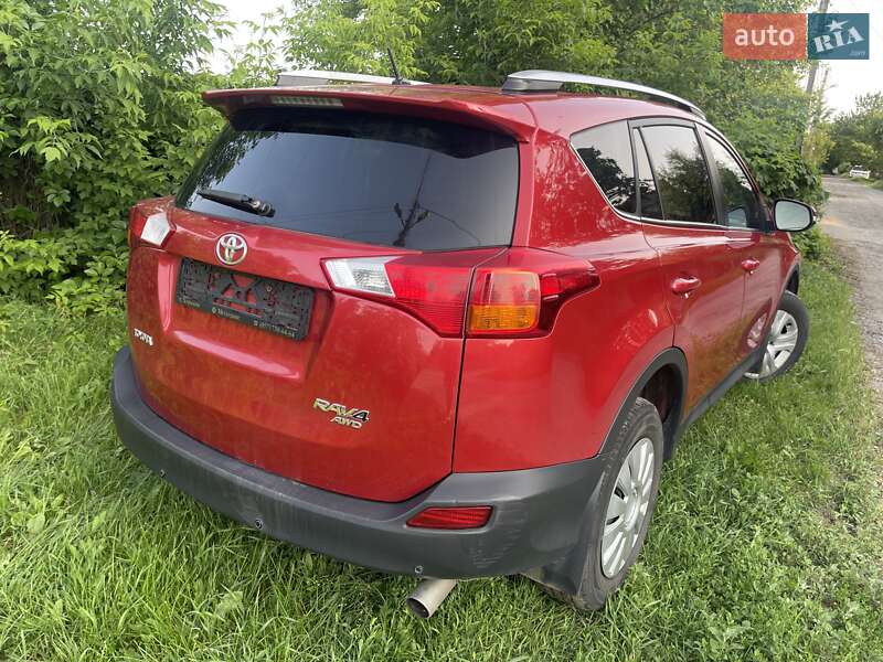 Внедорожник / Кроссовер Toyota RAV4 2015 в Харькове