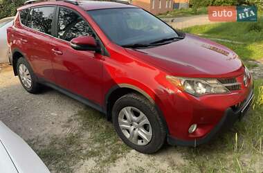 Внедорожник / Кроссовер Toyota RAV4 2015 в 