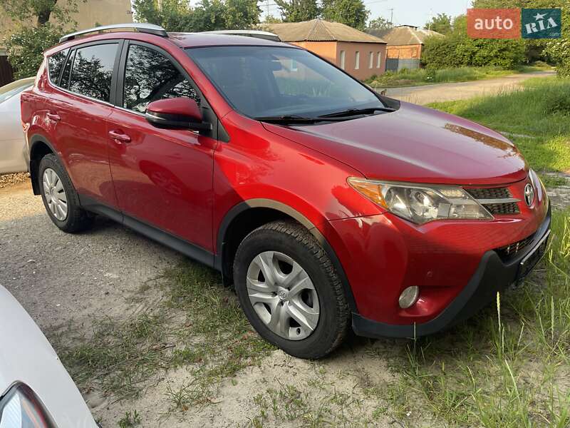 Внедорожник / Кроссовер Toyota RAV4 2015 в Харькове