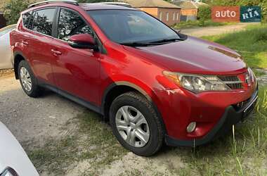 Внедорожник / Кроссовер Toyota RAV4 2015 в 