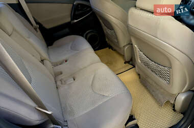 Позашляховик / Кросовер Toyota RAV4 2007 в 