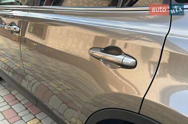 Позашляховик / Кросовер Toyota RAV4 2013 в 