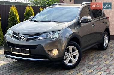 Позашляховик / Кросовер Toyota RAV4 2013 в 