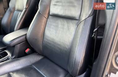 Позашляховик / Кросовер Toyota RAV4 2013 в 
