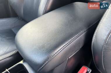 Позашляховик / Кросовер Toyota RAV4 2013 в 