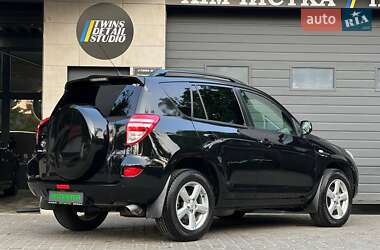 Внедорожник / Кроссовер Toyota RAV4 2008 в 