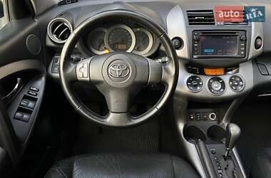 Внедорожник / Кроссовер Toyota RAV4 2008 в 
