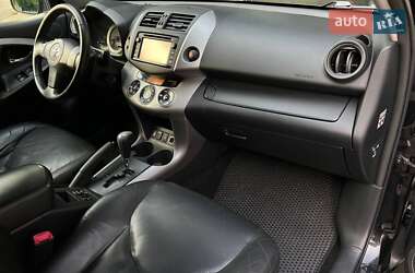 Внедорожник / Кроссовер Toyota RAV4 2008 в 