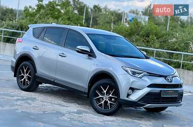 Внедорожник / Кроссовер Toyota RAV4 2016 в Киеве