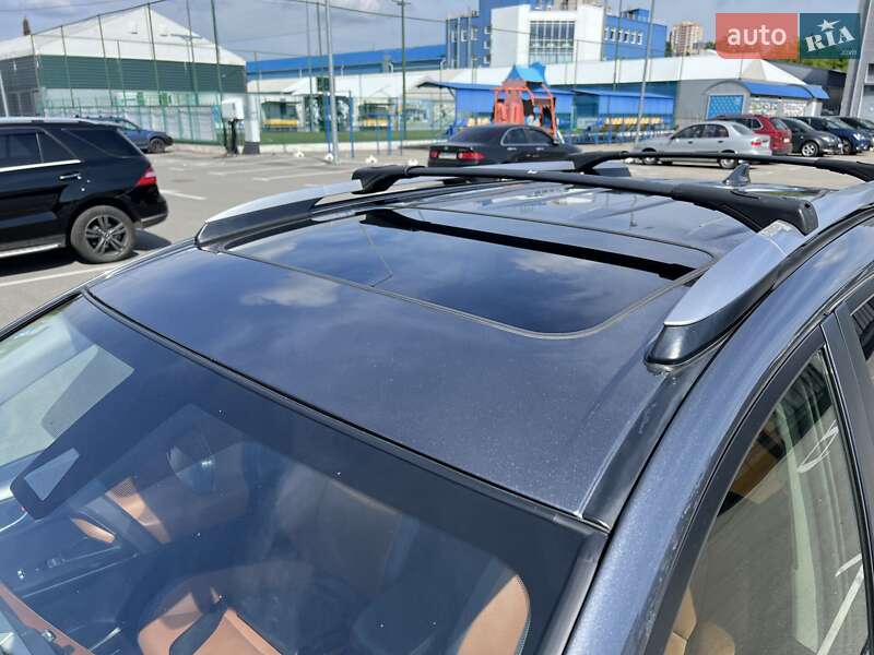Внедорожник / Кроссовер Toyota RAV4 2017 в Киеве