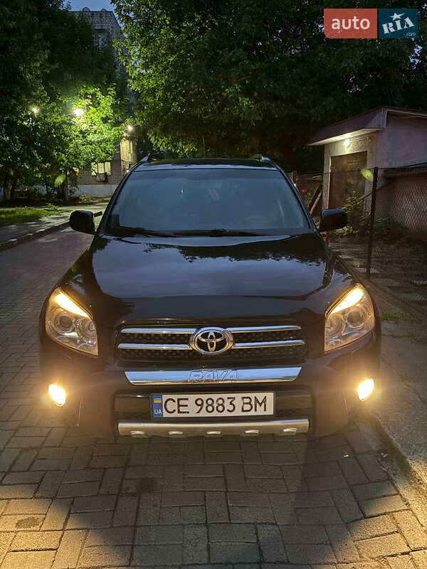 Позашляховик / Кросовер Toyota RAV4 2007 в Чернівцях