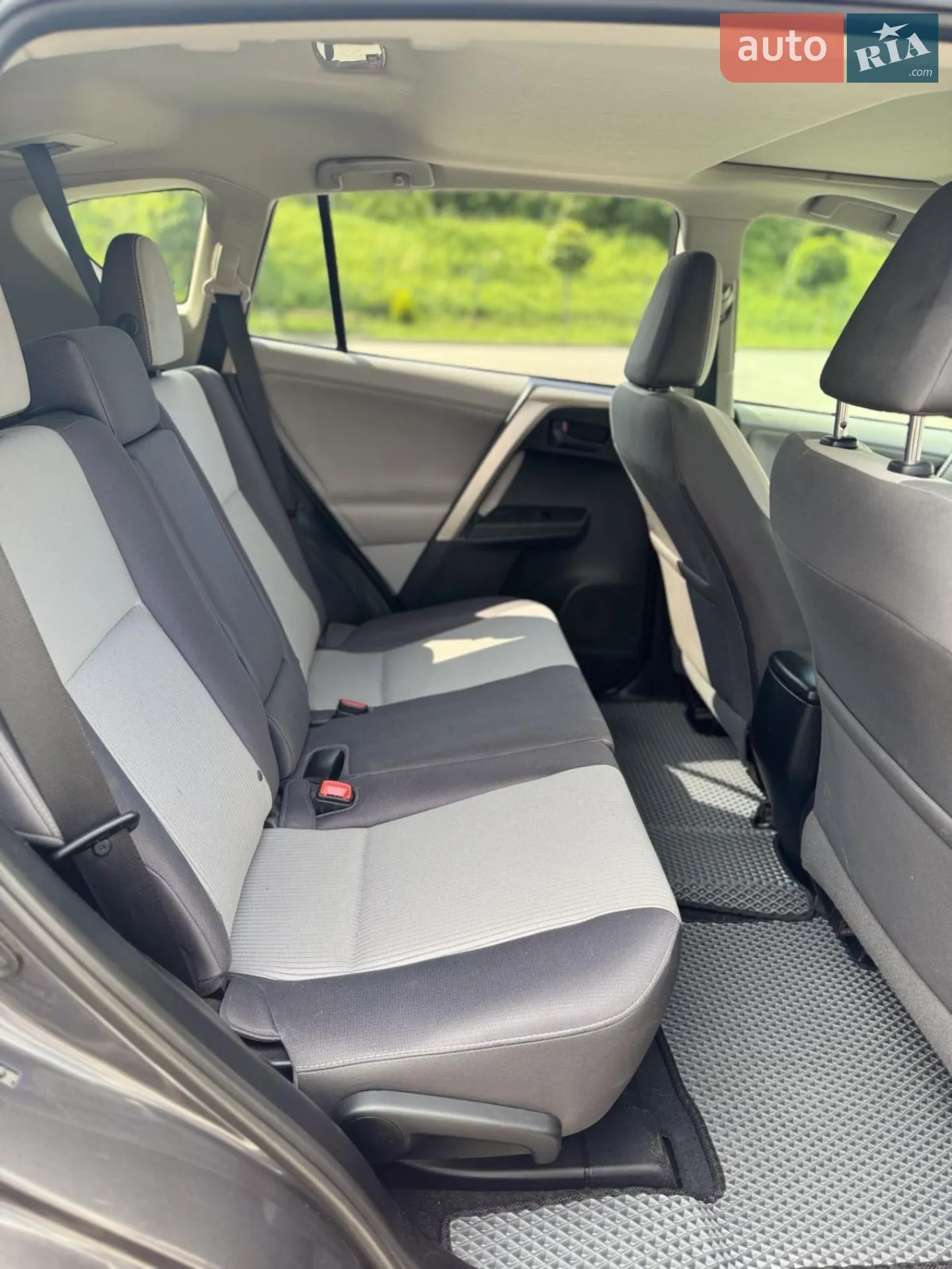 2013 Toyota RAV 4 - мініатюра 10