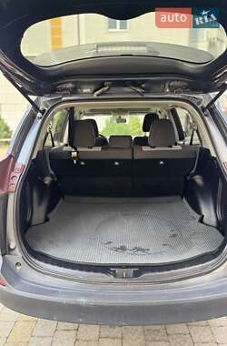 Внедорожник / Кроссовер Toyota RAV4 2013 в 