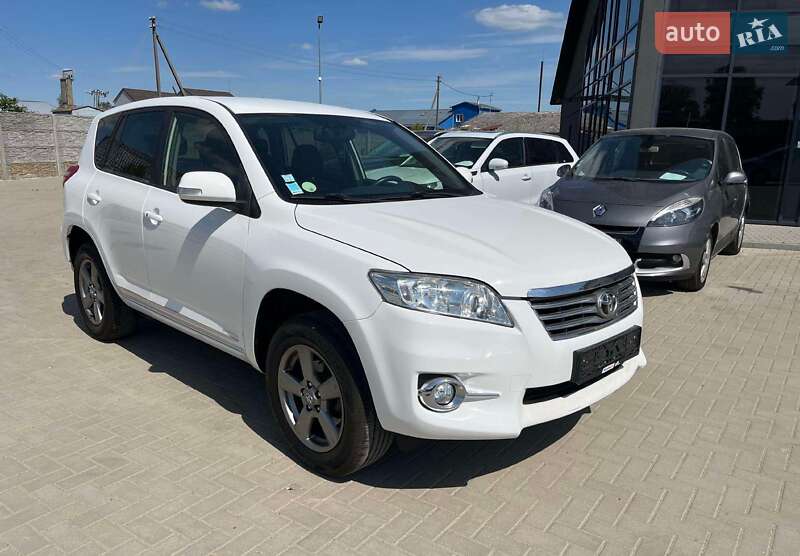 Внедорожник / Кроссовер Toyota RAV4 2012 в Киеве