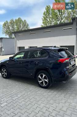 Позашляховик / Кросовер Toyota RAV4 2021 в Тернополі