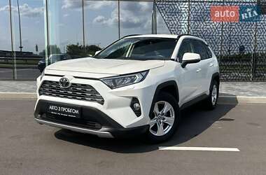 Внедорожник / Кроссовер Toyota RAV4 2021 в Киеве