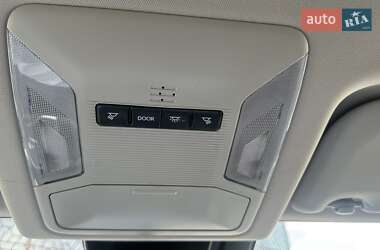 Внедорожник / Кроссовер Toyota RAV4 2021 в 