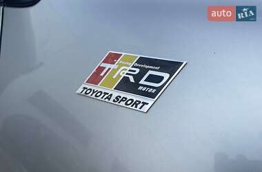 Позашляховик / Кросовер Toyota RAV4 2006 в 