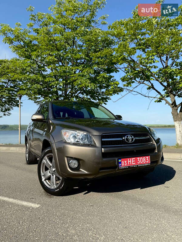 Toyota RAV4 2009